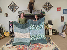 2/23/25-Chunky Knit Blanket Workshop